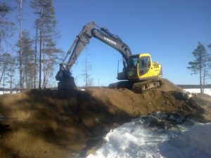 kaivinkone Käytössämme on oma kaivinkone